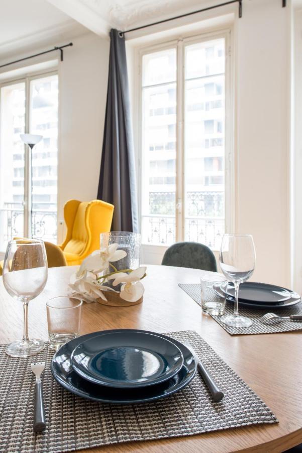 2 Bedroom Appartement Near Tour Eiffel & Trocadero Παρίσι Εξωτερικό φωτογραφία